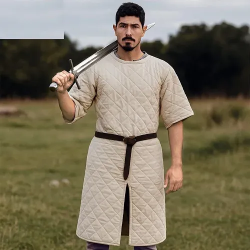 La Bottega di Merlino gambeson trapuntato costume nero mezza manica