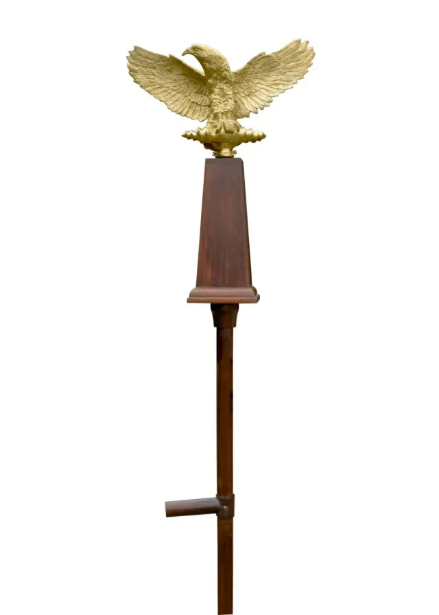 La Bottega di Merlino Aquila romana ottone replica con stand legno 217 cm