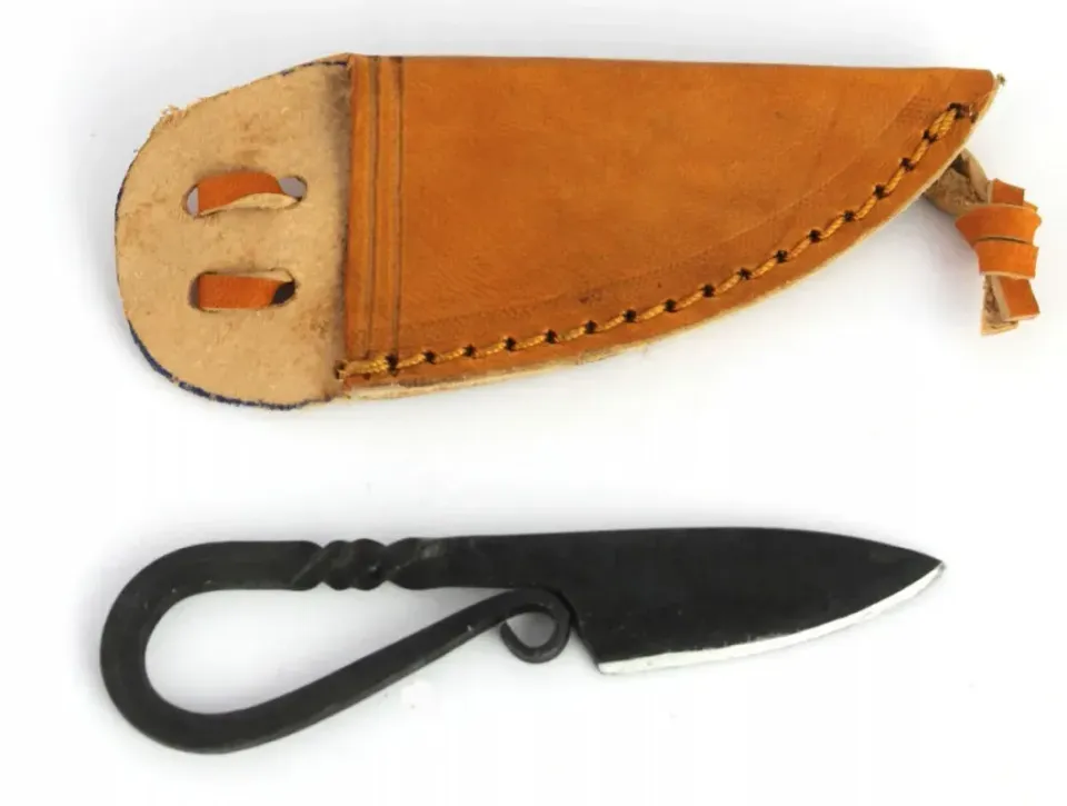 La Bottega di Merlino Coltello Medievale Acciaio 10 cm Carbonio