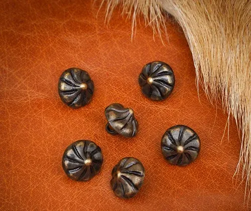 La Bottega di Merlino Bottoni Conici Ottone Set 6 Pezzi