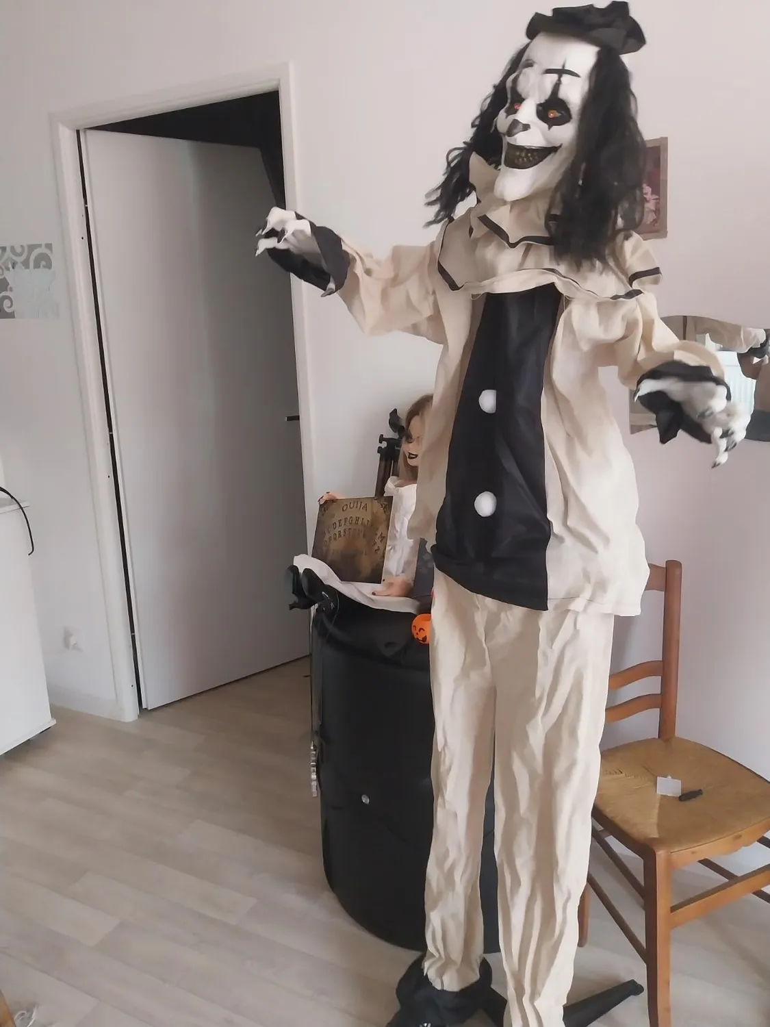 P'tit Clown 22237 clown animatronic 160 cm sonoro