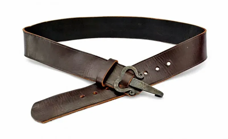 La Bottega di Merlino cintura medievale gancio ferro 5 cm cuoio