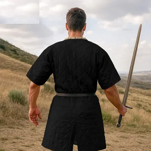 La Bottega di Merlino gambeson trapuntato costume nero mezza manica