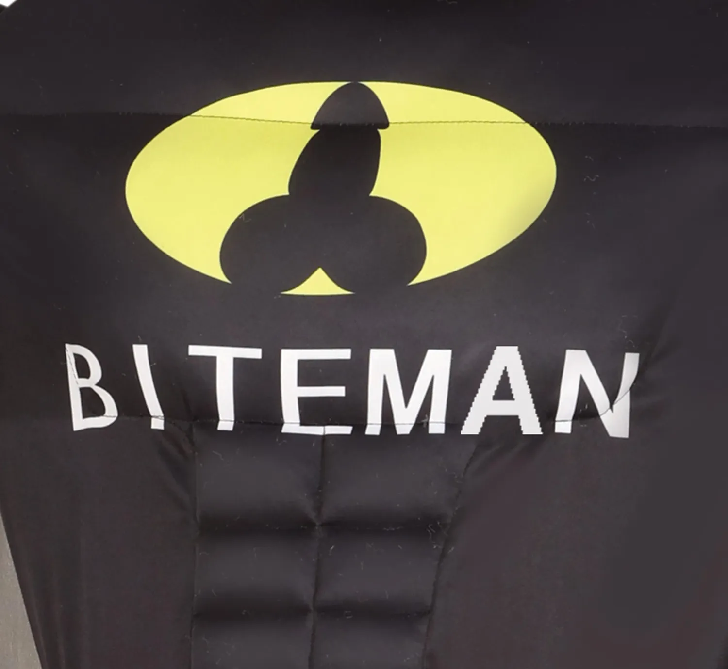 Fiestas Guirca Biteman costume supereroe uomo con mantello