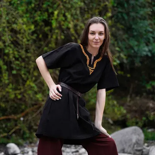 La Bottega di Merlino Tunica Ricamata Nera costume medievale unisex cotone