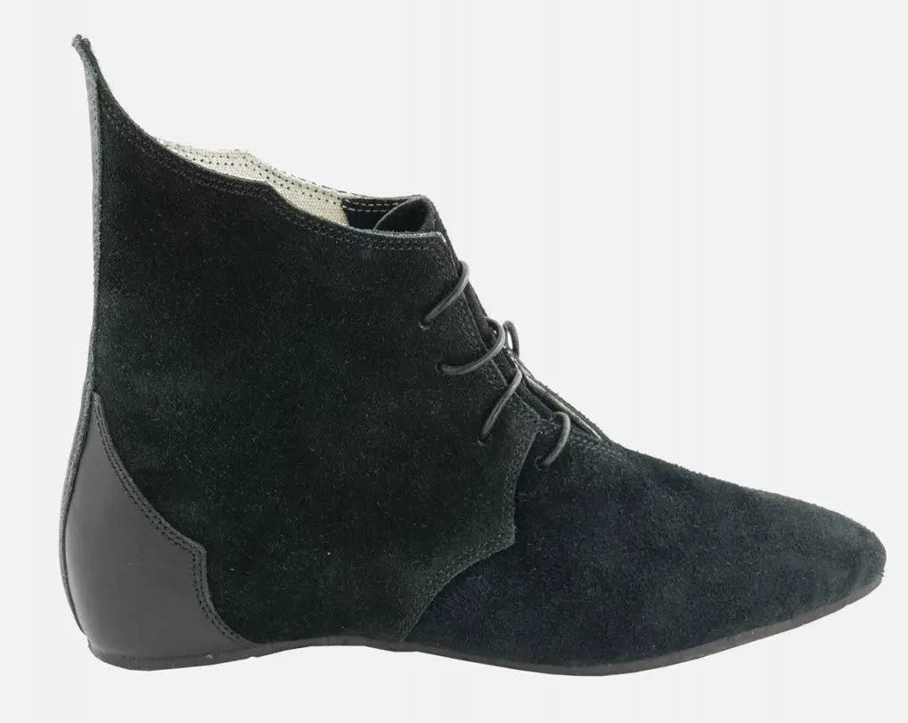 La Bottega di Merlino Mathes scarpa medievale pelle scamosciata